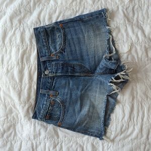 Levi's | 501 Shorts | 26